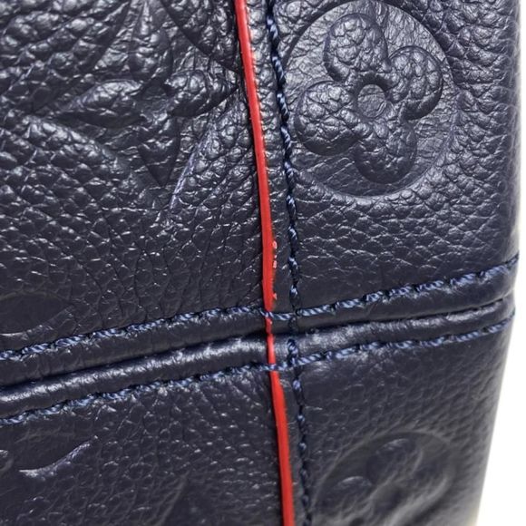 Louis Vuitton Blanche Implant Marine Rouge Navy Shoulder Bag - Picture 3 of 8
